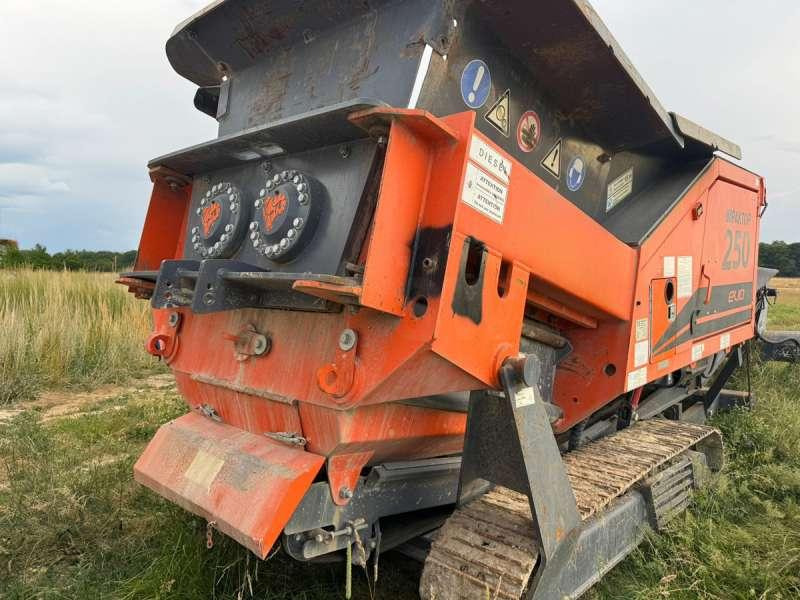 ARJES IMPAKTOR 250 EVO + crible embarqué - Lampiran: gambar 4 ARJES IMPAKTOR 250 EVO + crible embarqué - Lampiran: gambar 4