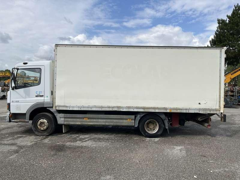 Mercedes ATEGO 1018 - Truk sasis: gambar 4 Mercedes ATEGO 1018 - Truk sasis: gambar 4