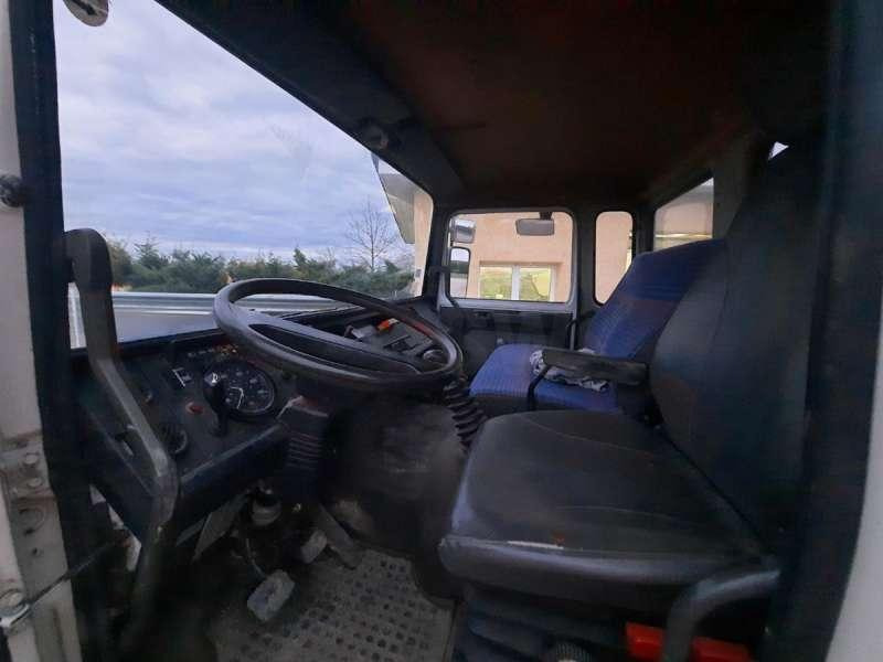 Renault 4X2 - Truk jungkit: gambar 5 Renault 4X2 - Truk jungkit: gambar 5