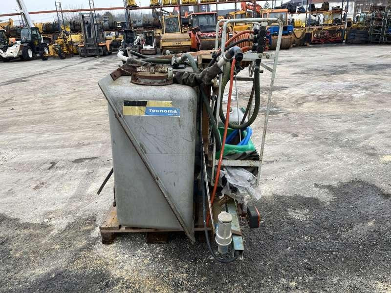 Tecnoma CUVE DE TRAITEMENT PHYTO - Penyemprot traktor: gambar 3 Tecnoma CUVE DE TRAITEMENT PHYTO - Penyemprot traktor: gambar 3