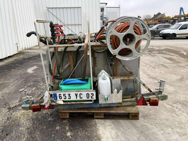 Tecnoma CUVE DE TRAITEMENT PHYTO - Penyemprot traktor: gambar 5 Tecnoma CUVE DE TRAITEMENT PHYTO - Penyemprot traktor: gambar 5