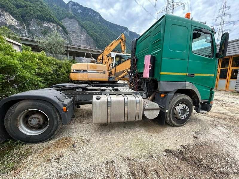 Volvo FH12-420 4X2 - Tractor head: gambar 4 Volvo FH12-420 4X2 - Tractor head: gambar 4