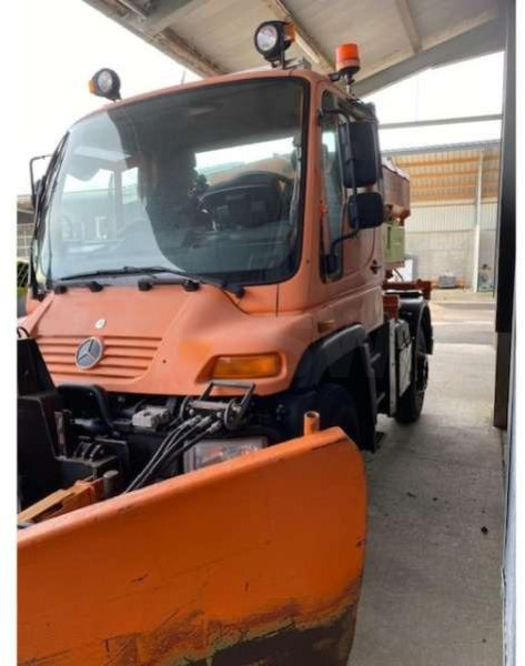 Unimog UNIMOG - Truk bajak salju: gambar 3 Unimog UNIMOG - Truk bajak salju: gambar 3