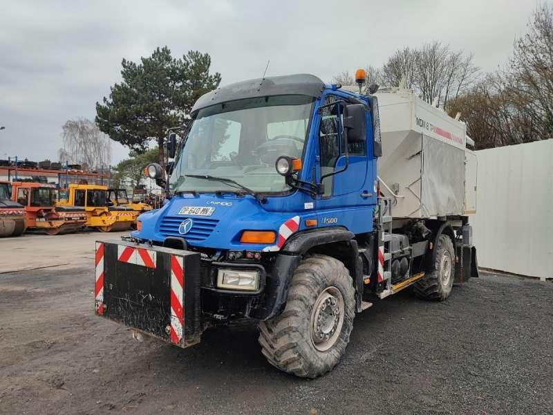 Unimog UNIMOG U500 - Peralatan pemupukan: gambar 2 Unimog UNIMOG U500 - Peralatan pemupukan: gambar 2