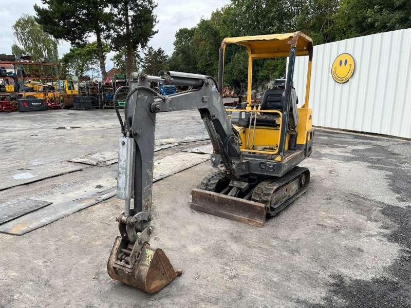 Volvo EB12 - Ekskavator mini: gambar 2 Volvo EB12 - Ekskavator mini: gambar 2