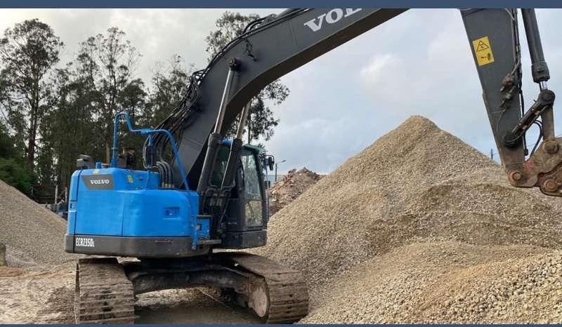Volvo ECR235DL - Ekskavator perayap: gambar 2 Volvo ECR235DL - Ekskavator perayap: gambar 2