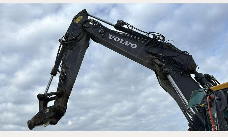 Volvo ECR235EL - Ekskavator perayap: gambar 4 Volvo ECR235EL - Ekskavator perayap: gambar 4