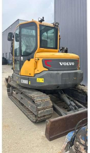 Ekskavator perayap Volvo ECR88D: gambar 8