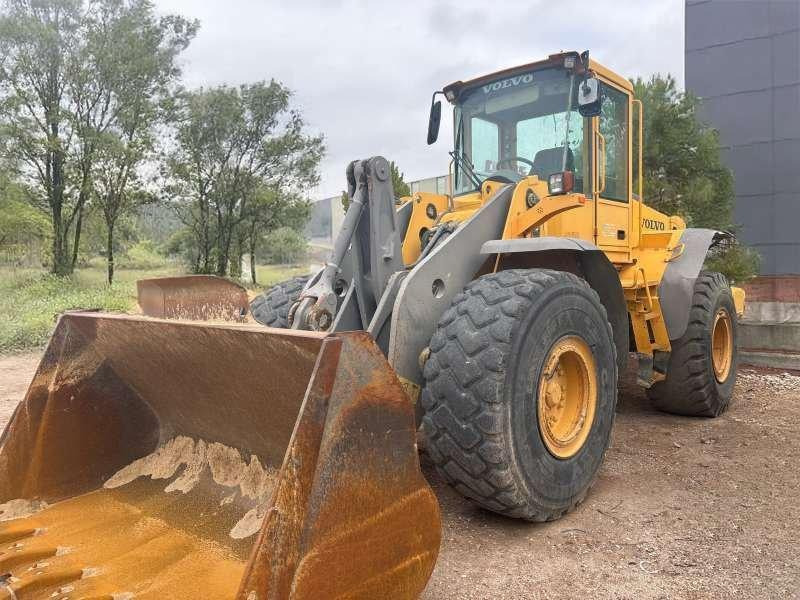 Volvo L110E - Wheel loader: gambar 2 Volvo L110E - Wheel loader: gambar 2