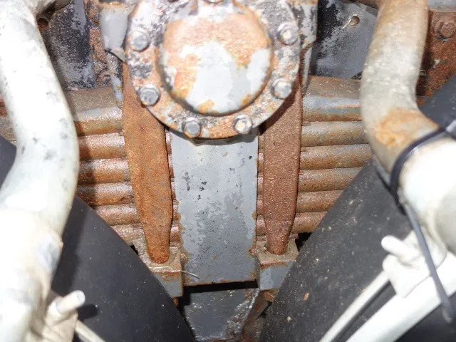 DAF 85.410 CF 6X4 STEEL SPRINGS MANUAL GEARBOX - Hook lift: gambar 5 DAF 85.410 CF 6X4 STEEL SPRINGS MANUAL GEARBOX - Hook lift: gambar 5