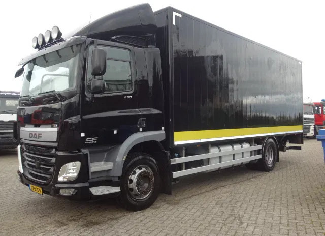DAF CF 290 ALUGESLOTENBAK EN KLEP 2500 KG,GVW 20.500 KG - Truk box: gambar 1 DAF CF 290 ALUGESLOTENBAK EN KLEP 2500 KG,GVW 20.500 KG - Truk box: gambar 1