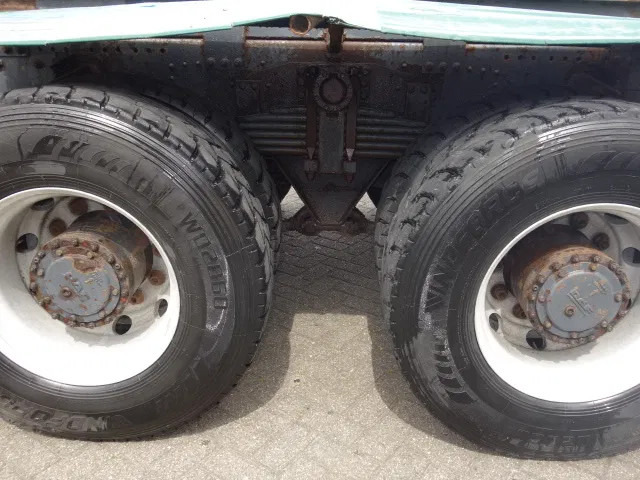 DAF CF85 6X4 460PK MANUAL GEARBOX STEEL SPRINGS - Truk sasis: gambar 5 DAF CF85 6X4 460PK MANUAL GEARBOX STEEL SPRINGS - Truk sasis: gambar 5