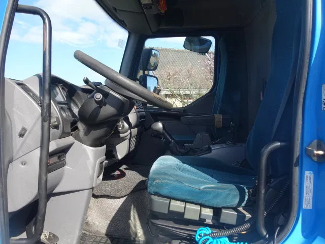 DAF LF 55.220 12000 LITER MANUAL GEARBOX - Truk tangki: gambar 5 DAF LF 55.220 12000 LITER MANUAL GEARBOX - Truk tangki: gambar 5