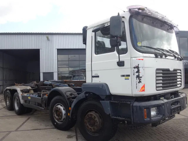MAN 364 8x4 - Truk sasis: gambar 1 MAN 364 8x4 - Truk sasis: gambar 1