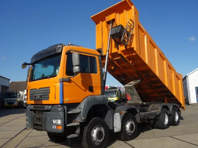 MAN TGA 41-440 8X6 MANUAL GEARBOX 22M3 MEILLER TIPPER - Truk jungkit: gambar 1 MAN TGA 41-440 8X6 MANUAL GEARBOX 22M3 MEILLER TIPPER - Truk jungkit: gambar 1