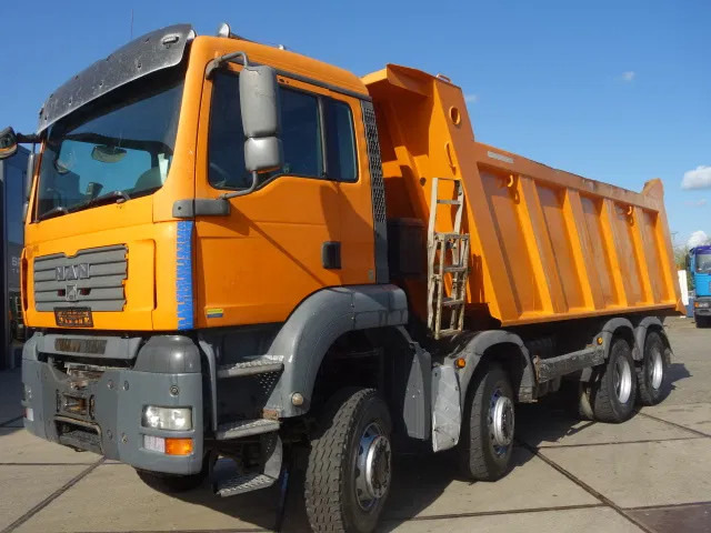 MAN TGA 41-440 8X6 MANUAL GEARBOX 22M3 MEILLER TIPPER - Truk jungkit: gambar 3 MAN TGA 41-440 8X6 MANUAL GEARBOX 22M3 MEILLER TIPPER - Truk jungkit: gambar 3