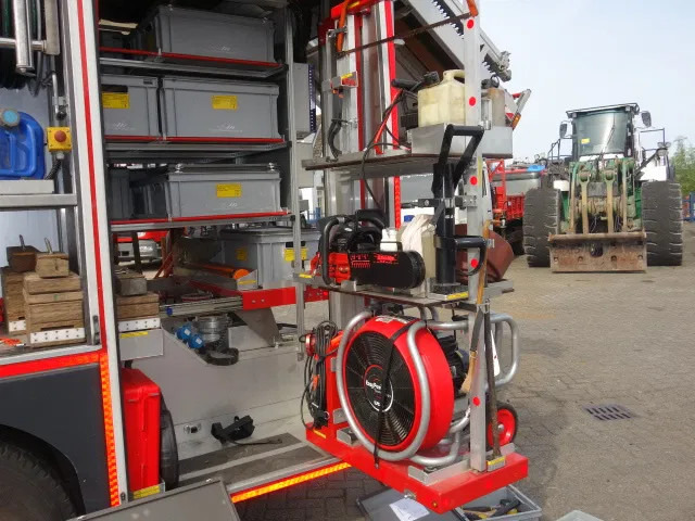 MAN TGM 15-250 FOAM TANK WATERTANK JOHNSTAD PUMP - Truk pemadam kebakaran: gambar 3 MAN TGM 15-250 FOAM TANK WATERTANK JOHNSTAD PUMP - Truk pemadam kebakaran: gambar 3