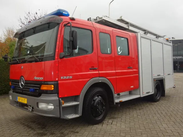 Mercedes-Benz 1325 godiva pump bomberos - Truk pemadam kebakaran: gambar 1 Mercedes-Benz 1325 godiva pump bomberos - Truk pemadam kebakaran: gambar 1