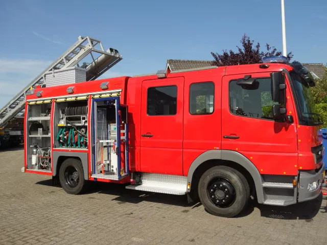 Leasing Mercedes-Benz Atego 1326 FIRE TRUCK Mercedes-Benz Atego 1326 FIRE TRUCK: gambar 13