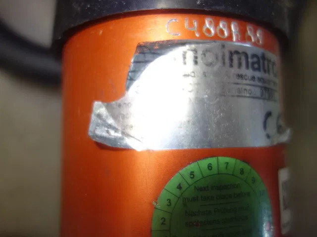 Mercedes-Benz holmatro - Truk pemadam kebakaran: gambar 2 Mercedes-Benz holmatro - Truk pemadam kebakaran: gambar 2