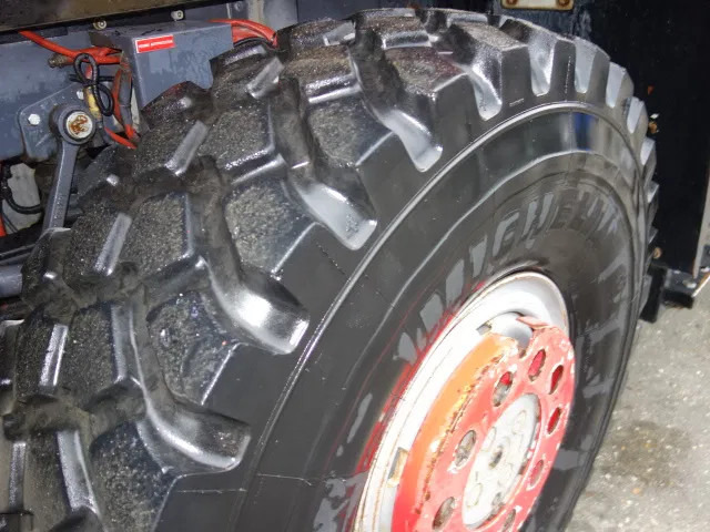 Renault Kerax 410dci euro5,6000 liter water,canon on the roof - Truk pemadam kebakaran: gambar 4 Renault Kerax 410dci euro5,6000 liter water,canon on the roof - Truk pemadam kebakaran: gambar 4