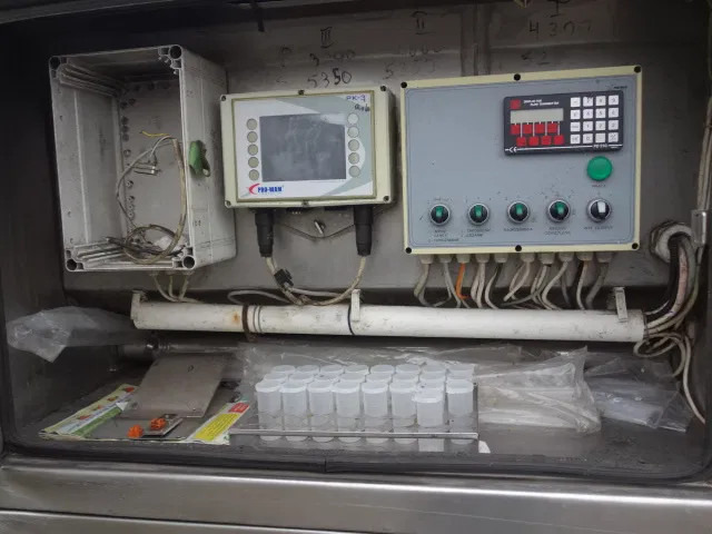 Renault Premium 370 16000liter steanless steeltank - Truk tangki: gambar 5 Renault Premium 370 16000liter steanless steeltank - Truk tangki: gambar 5