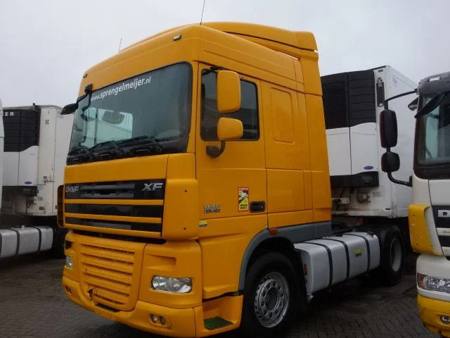 DAF XF 105.460 2 diesel tanken - Tractor head: gambar 3 DAF XF 105.460 2 diesel tanken - Tractor head: gambar 3