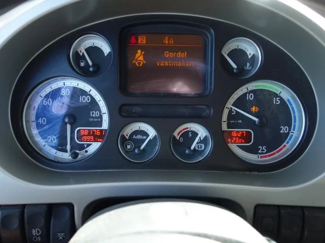 DAF XF 105.460 zf intarder - Tractor head: gambar 3 DAF XF 105.460 zf intarder - Tractor head: gambar 3