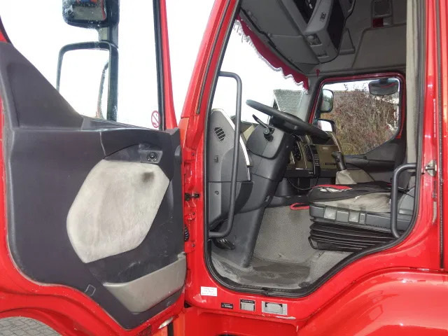 Renault Premium 440 MANUAL GEARBOX,AIRCO - Tractor head: gambar 5 Renault Premium 440 MANUAL GEARBOX,AIRCO - Tractor head: gambar 5