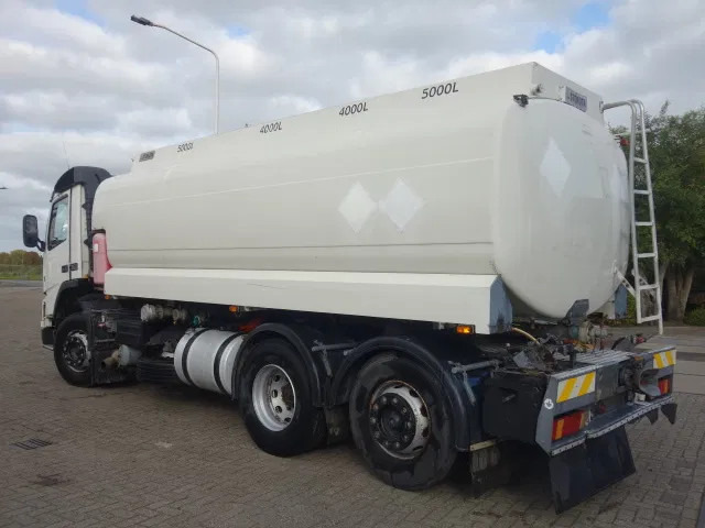Volvo FM 360 18000 LITER,MANUALPOMP,MANUALCOUNTER - Truk tangki: gambar 3 Volvo FM 360 18000 LITER,MANUALPOMP,MANUALCOUNTER - Truk tangki: gambar 3