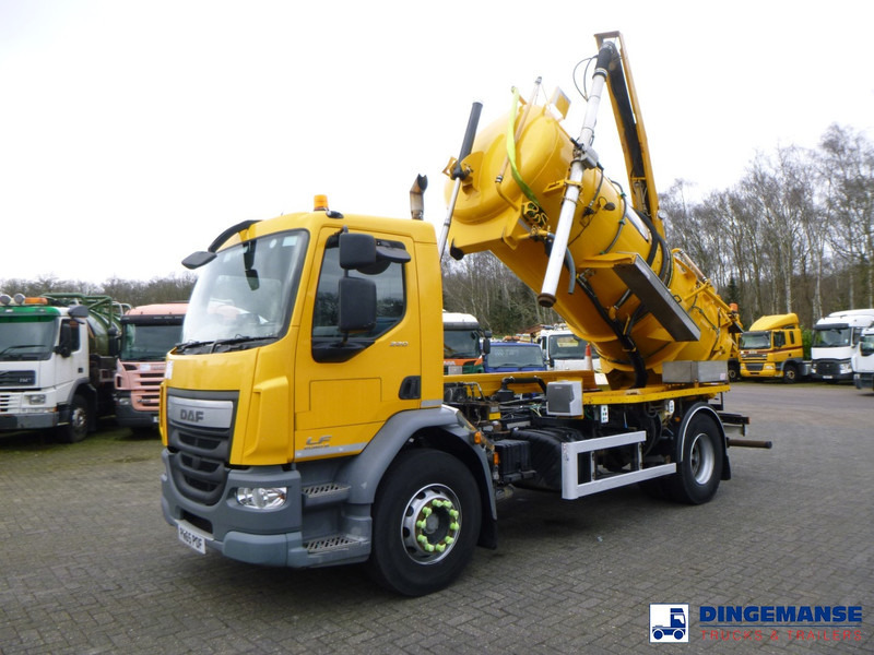 DAF LF 220 4x2 RHD Whale vacuum tank - Truk vakum: gambar 1 DAF LF 220 4x2 RHD Whale vacuum tank - Truk vakum: gambar 1