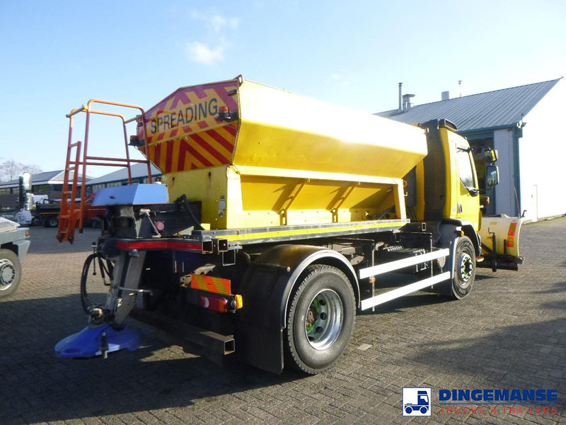 DAF LF 55.220 4x2 RHD gritter / snow plough - Truk bajak salju: gambar 4 DAF LF 55.220 4x2 RHD gritter / snow plough - Truk bajak salju: gambar 4