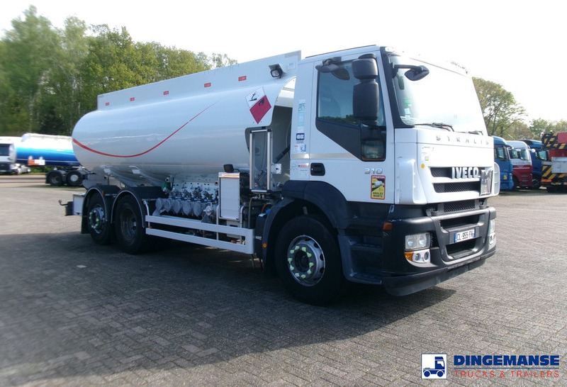Iveco AD260S31Y 6X2 fuel tank 19 m3 / 5 comp / ADR 02-07-2024 - Truk tangki: gambar 2 Iveco AD260S31Y 6X2 fuel tank 19 m3 / 5 comp / ADR 02-07-2024 - Truk tangki: gambar 2
