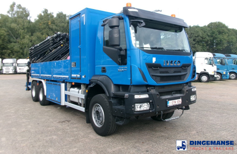 Iveco AD260T33 EEV 6X4 + Hiab 377 E5 Hipro Jib 70 X-4 - Truk derek: gambar 2 Iveco AD260T33 EEV 6X4 + Hiab 377 E5 Hipro Jib 70 X-4 - Truk derek: gambar 2