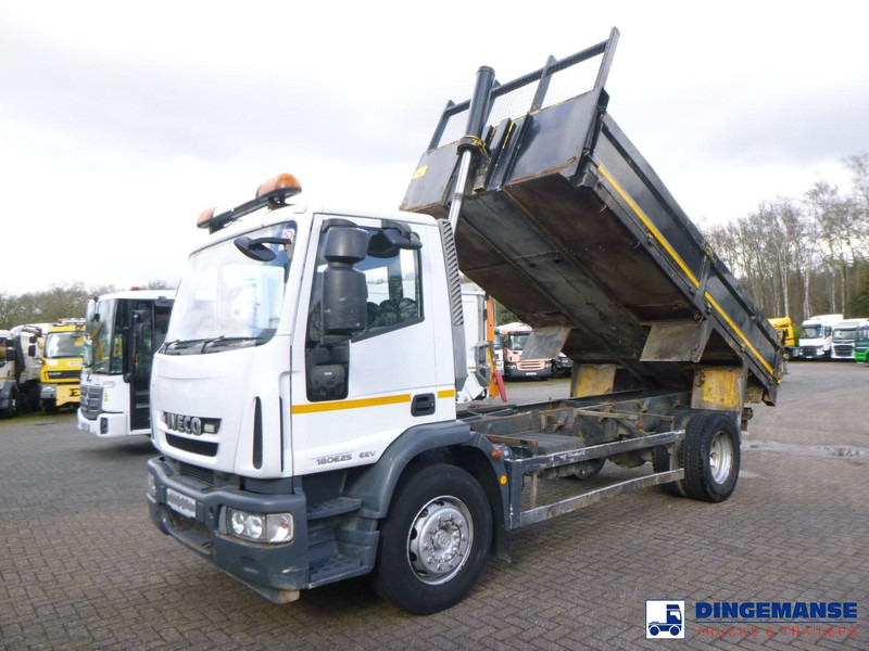 Iveco Eurocargo 180E25 4x2 RHD tipper - Truk jungkit: gambar 1 Iveco Eurocargo 180E25 4x2 RHD tipper - Truk jungkit: gambar 1