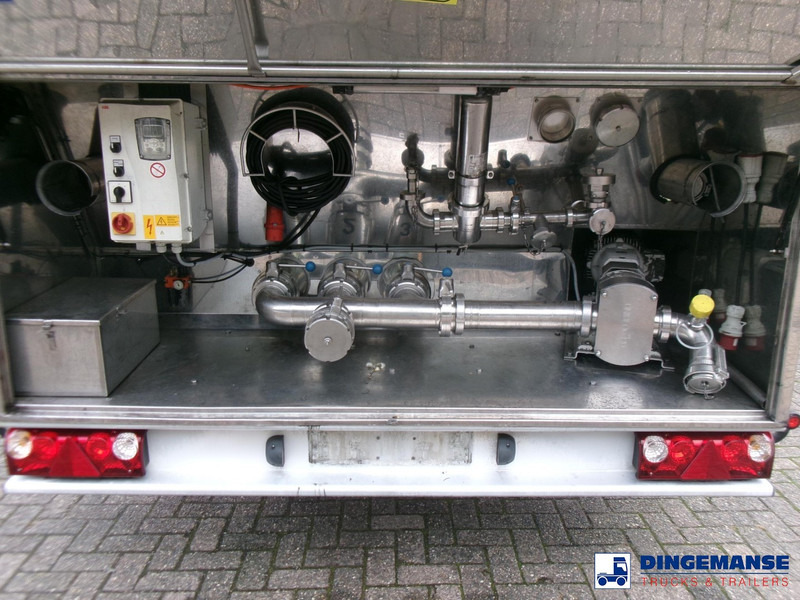 LAG Food tank inox 32 m3 / 3 comp + pump - Semi-trailer tangki: gambar 5 LAG Food tank inox 32 m3 / 3 comp + pump - Semi-trailer tangki: gambar 5