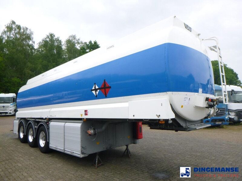 LAG Fuel tank alu 40.5 m3 / 4 comp + pump / ADR 13/07/26 - Semi-trailer tangki: gambar 2 LAG Fuel tank alu 40.5 m3 / 4 comp + pump / ADR 13/07/26 - Semi-trailer tangki: gambar 2
