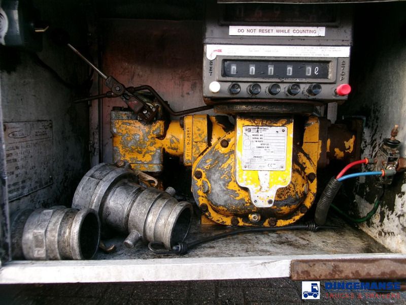 Semi-trailer tangki LAG Fuel tank alu 45.2 m3 / 6 comp + pump: gambar 18 Semi-trailer tangki LAG Fuel tank alu 45.2 m3 / 6 comp + pump: gambar 18