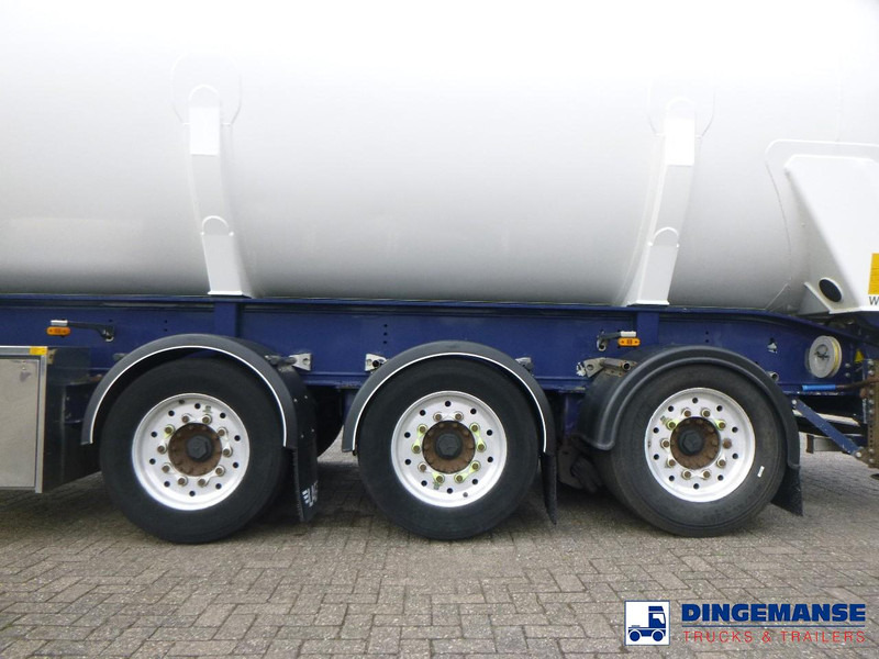 LAG Powder tank alu 58 m3 (tipping) - Semi-trailer tangki: gambar 5 LAG Powder tank alu 58 m3 (tipping) - Semi-trailer tangki: gambar 5