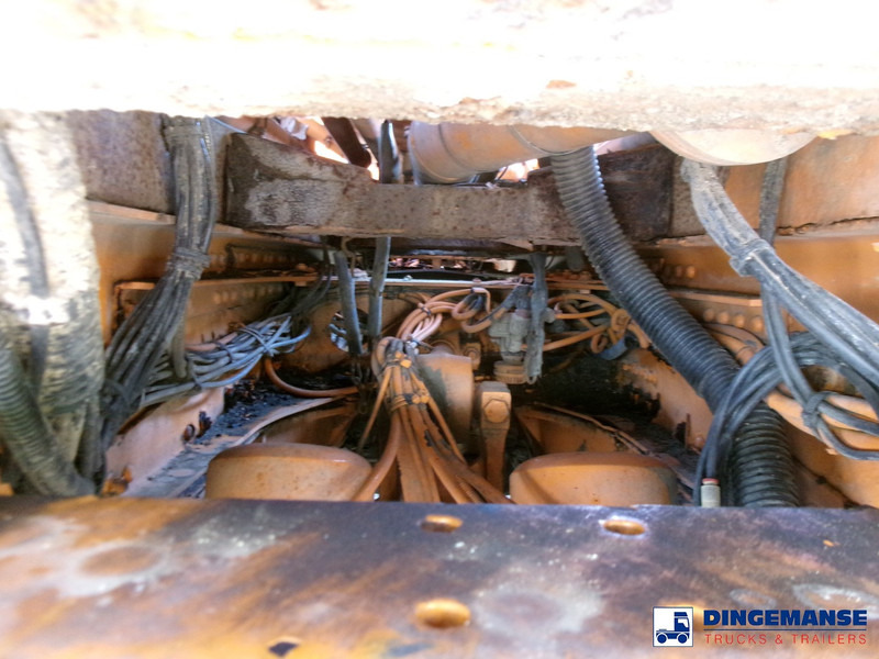 Leasing MAN 41.463 8x4 Euro 2 vacuum tank ADR 15 m3 / 2 comp MAN 41.463 8x4 Euro 2 vacuum tank ADR 15 m3 / 2 comp: gambar 10