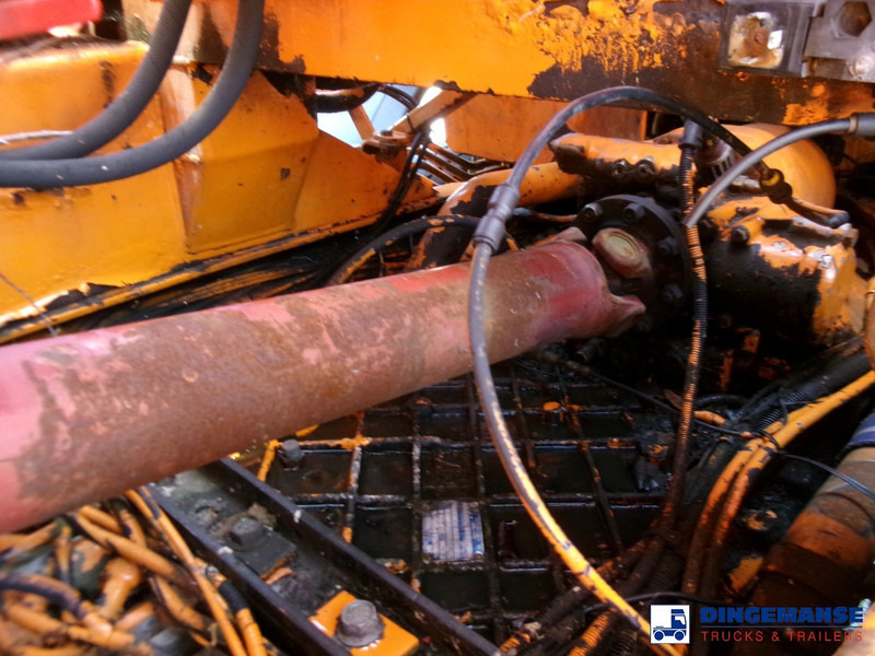 Leasing MAN 41.463 8x4 Euro 2 vacuum tank ADR 15 m3 / 2 comp MAN 41.463 8x4 Euro 2 vacuum tank ADR 15 m3 / 2 comp: gambar 7