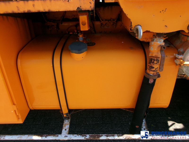 Leasing MAN 41.463 8x4 Euro 2 vacuum tank ADR 15 m3 / 2 comp MAN 41.463 8x4 Euro 2 vacuum tank ADR 15 m3 / 2 comp: gambar 16