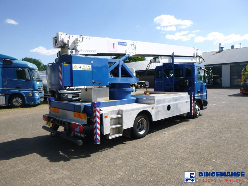 MAN TGL 7.180 4x2 + Klaas K25-30 crane - Truk derek: gambar 4 MAN TGL 7.180 4x2 + Klaas K25-30 crane - Truk derek: gambar 4