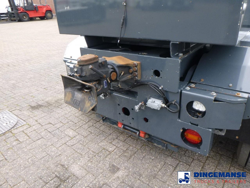 MOL RM 255 4X4 terminal drawbar tractor 150 ton - Traktor terminal: gambar 5 MOL RM 255 4X4 terminal drawbar tractor 150 ton - Traktor terminal: gambar 5