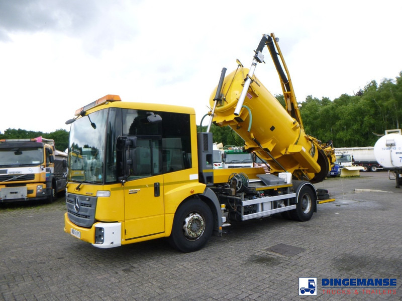 Mercedes-Benz Econic 1830 4x2 Euro 6 RHD Fuller vacuum tank 8.1 m3 - Truk vakum: gambar 1 Mercedes-Benz Econic 1830 4x2 Euro 6 RHD Fuller vacuum tank 8.1 m3 - Truk vakum: gambar 1