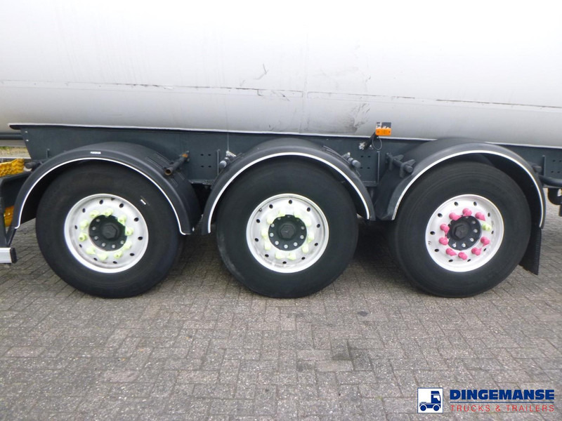 ROBINE Gas tank steel 51.5 m3 / 1 comp - Semi-trailer tangki: gambar 5 ROBINE Gas tank steel 51.5 m3 / 1 comp - Semi-trailer tangki: gambar 5