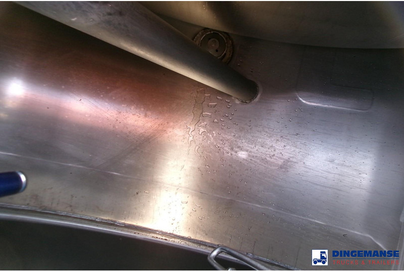 Truk tangki Renault Premium 270 4x2 fuel tank 13.7 m3 / 4 comp: gambar 19 Truk tangki Renault Premium 270 4x2 fuel tank 13.7 m3 / 4 comp: gambar 19