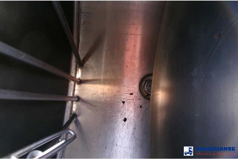 Truk tangki Renault Premium 270 4x2 fuel tank 13.7 m3 / 4 comp: gambar 17 Truk tangki Renault Premium 270 4x2 fuel tank 13.7 m3 / 4 comp: gambar 17