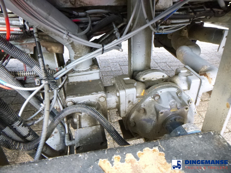Truk tangki Scania P 230 DB 4x2 RHD fuel tank 12.4 m3 / 4 comp: gambar 18