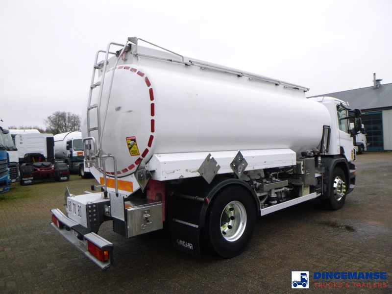 Scania P 270 DB 4x2 fuel tank 14 m3 / 3 comp - Truk tangki: gambar 4 Scania P 270 DB 4x2 fuel tank 14 m3 / 3 comp - Truk tangki: gambar 4